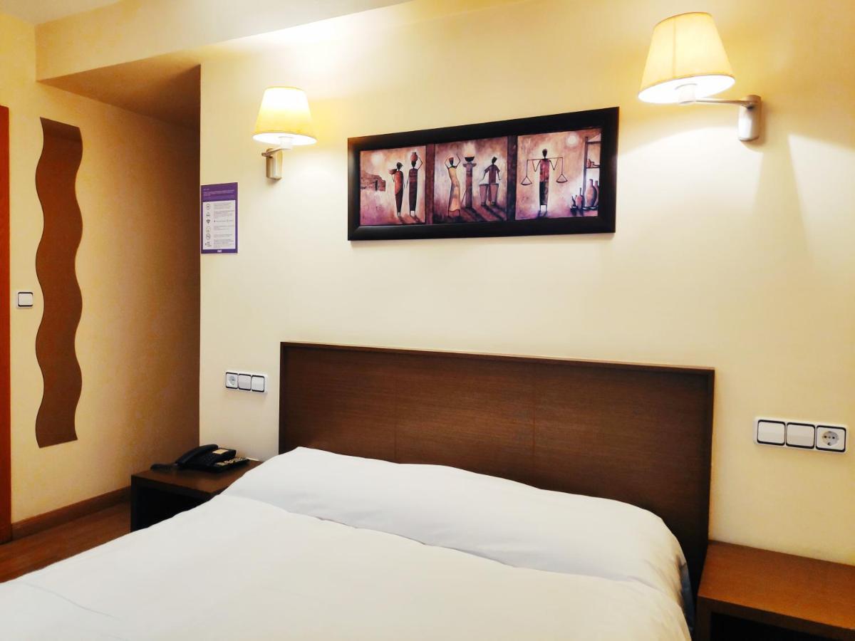 Hotel Santa Catalina By Bossh Hotels 拉科鲁尼亚 外观 照片